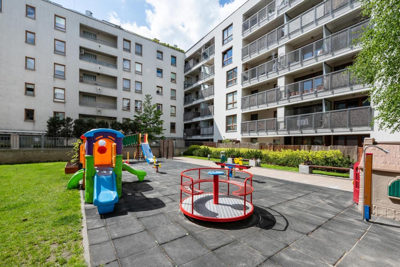 Wola Prime 2-Bedroom Apartment Varsavia Esterno foto