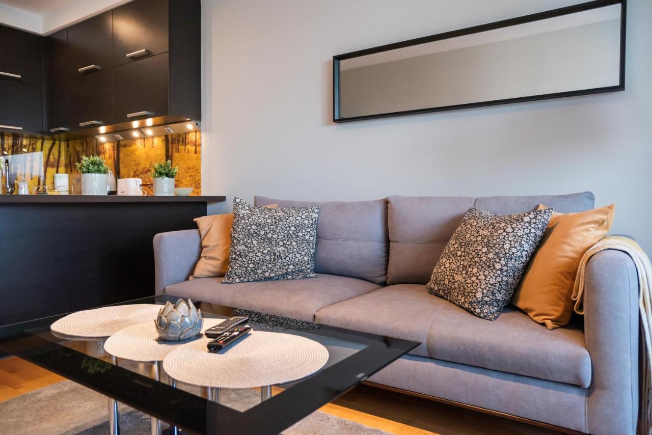 Wola Prime 2-Bedroom Apartment Varsavia Esterno foto